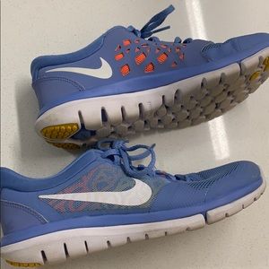 Nike Flex 2015 Run Running Sneakers US W7